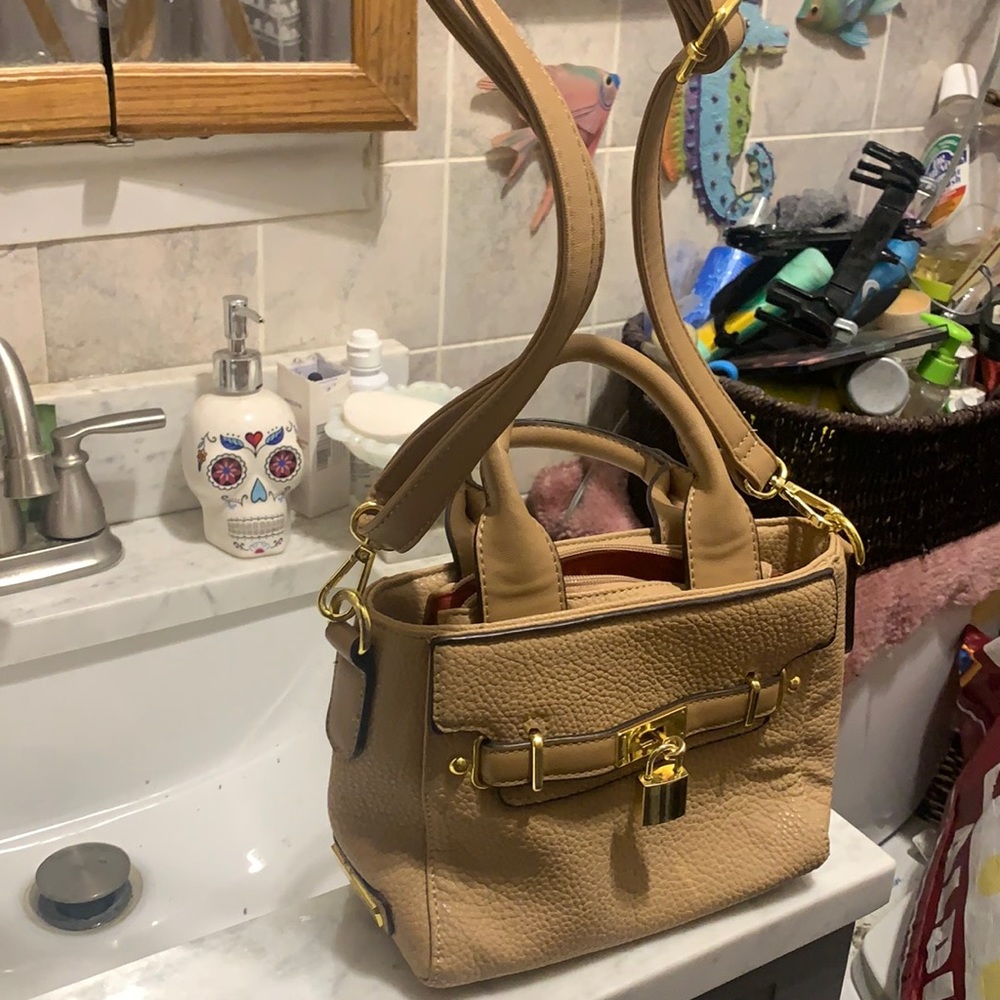 Adrienne vittadini purse